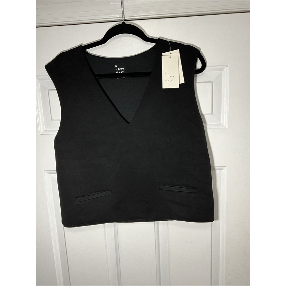 A New Day Soft Black V-Neck Pullover Sleeveless Vest Women's Medium